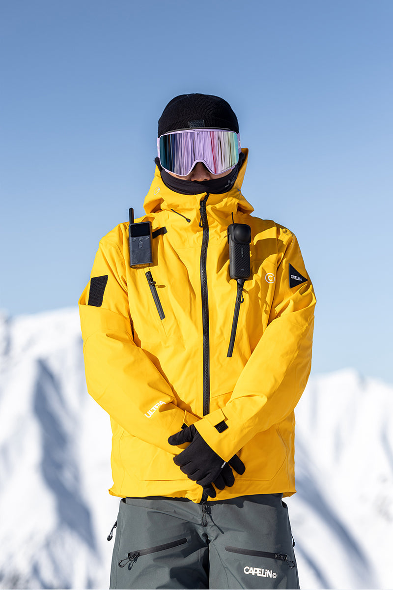 Softshell vs Hardshell Snow Jacket: Which Snow Jacket Performs Better?