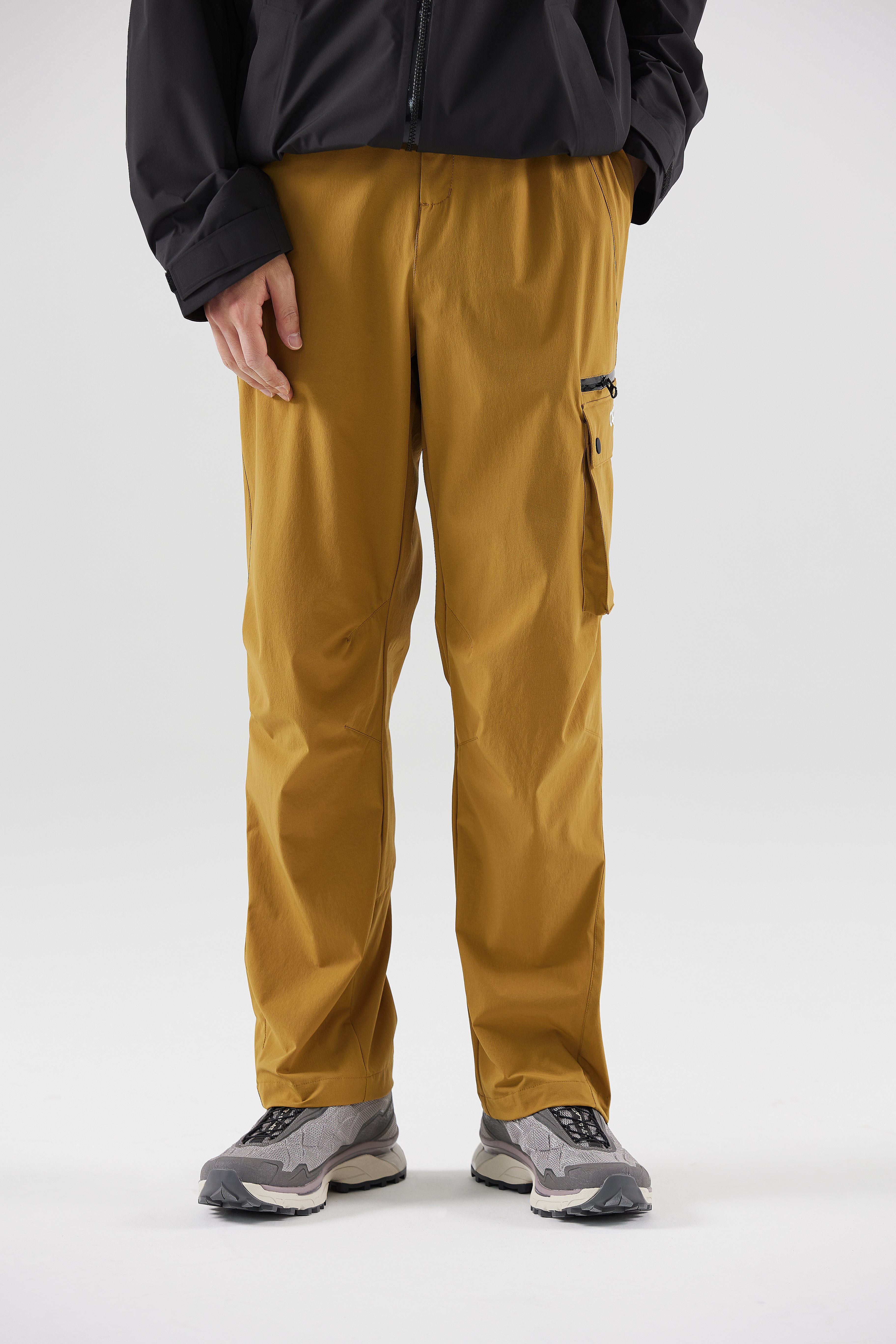  Unisex Camp Water Repellent outdoor pant | CAPELIN CREW