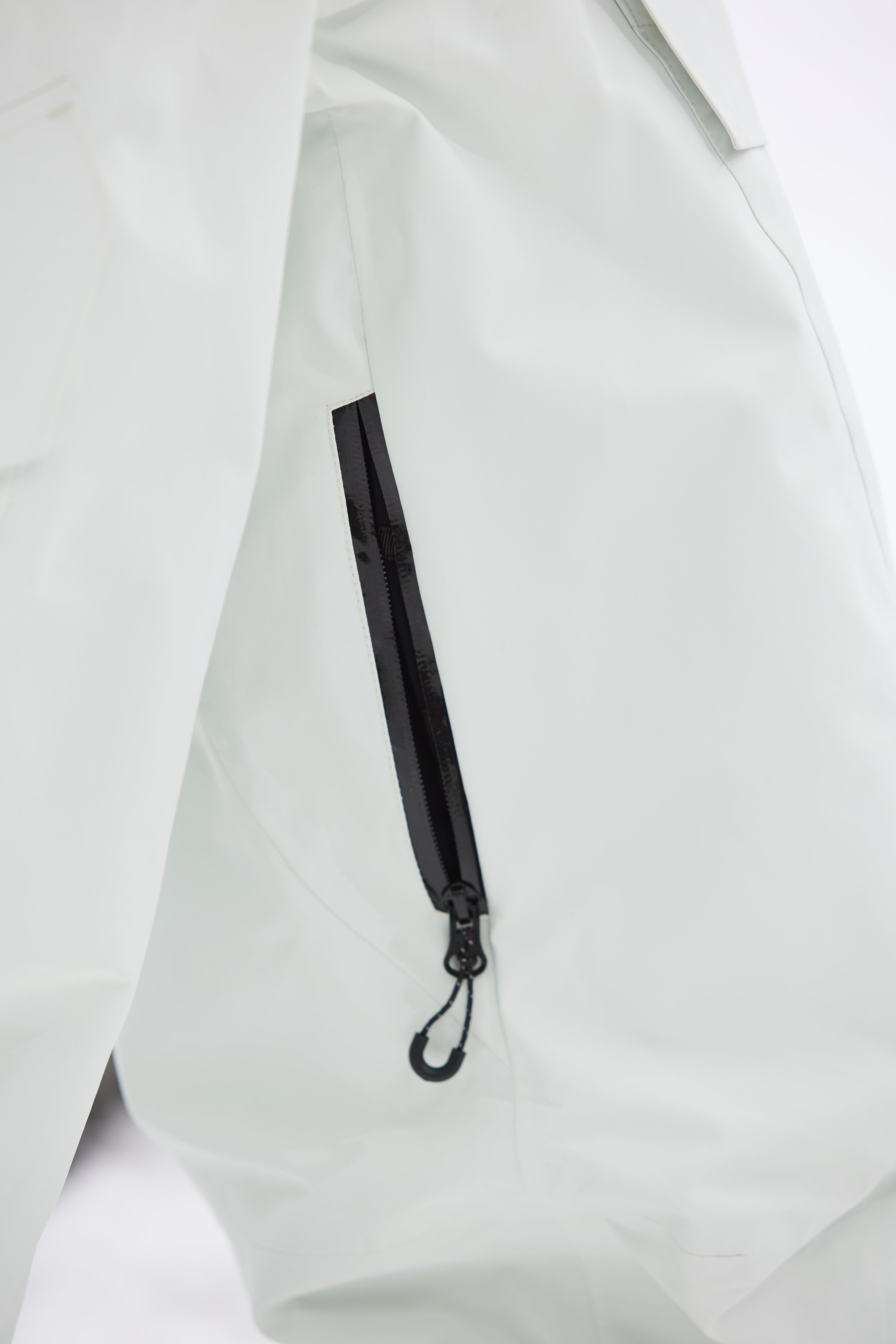 Saturn Unisex 3L Shell Snowboard Bib Pant | CAPELIN CREW