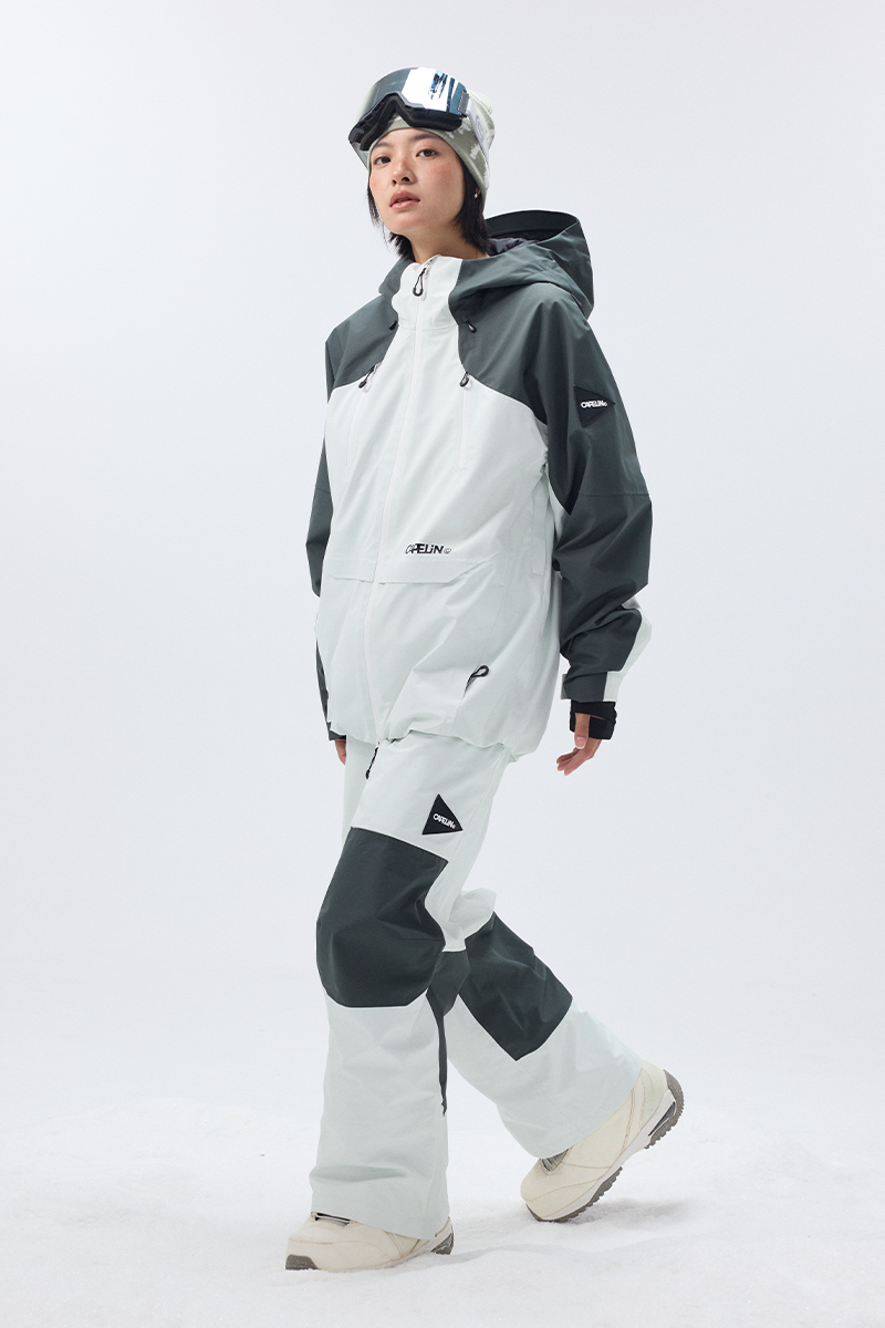 Haku Unisex 3L Insulated Snowboard Jacket | CAPELIN