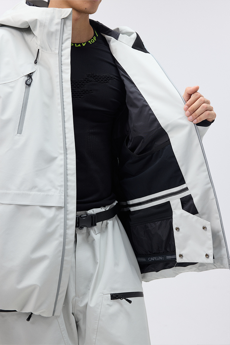 Haku Unisex 3L Insulated Snowboard Jacket | CAPELIN