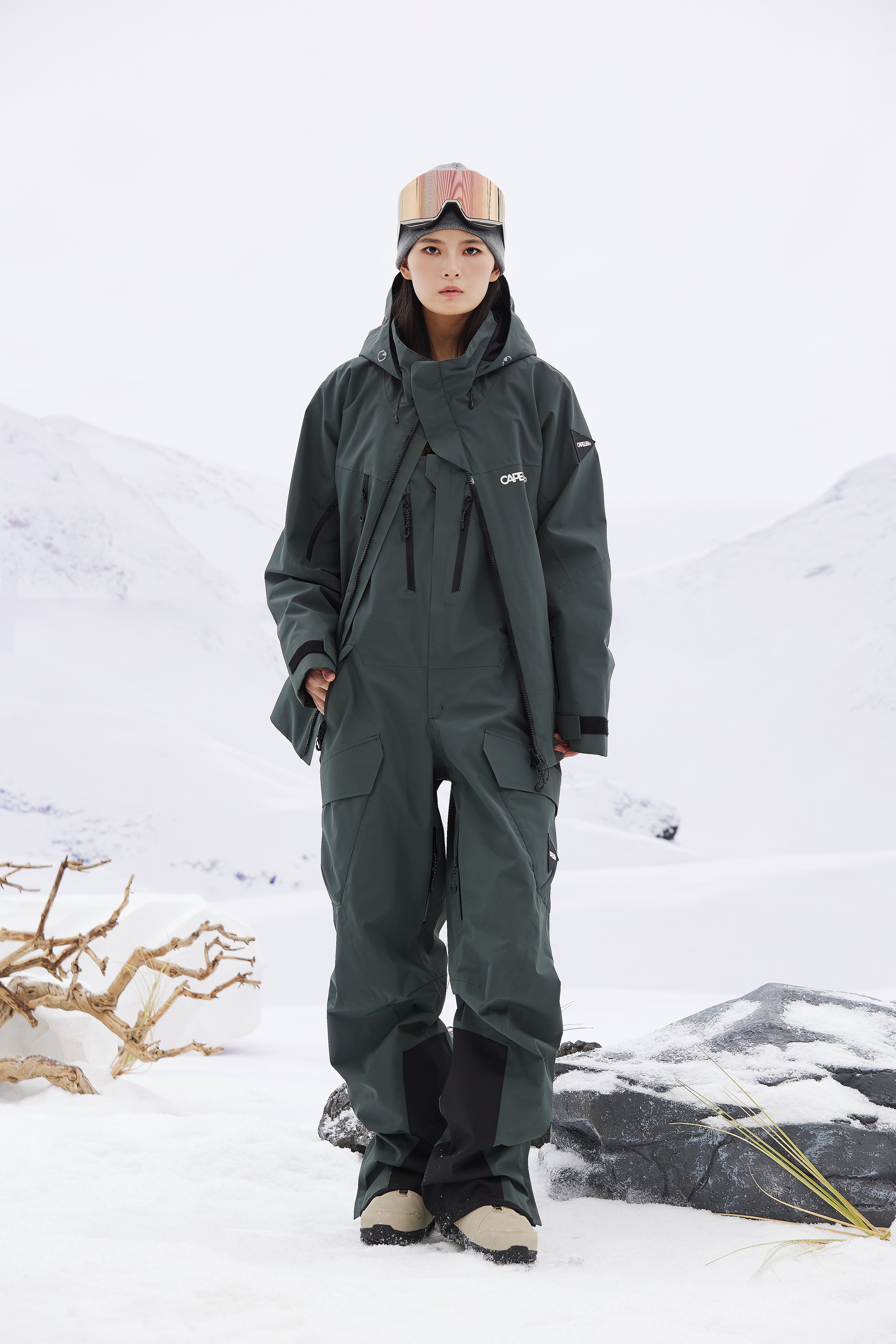 Saturn Unisex 3L Shell Snowboard Bib Pant | CAPELIN CREW